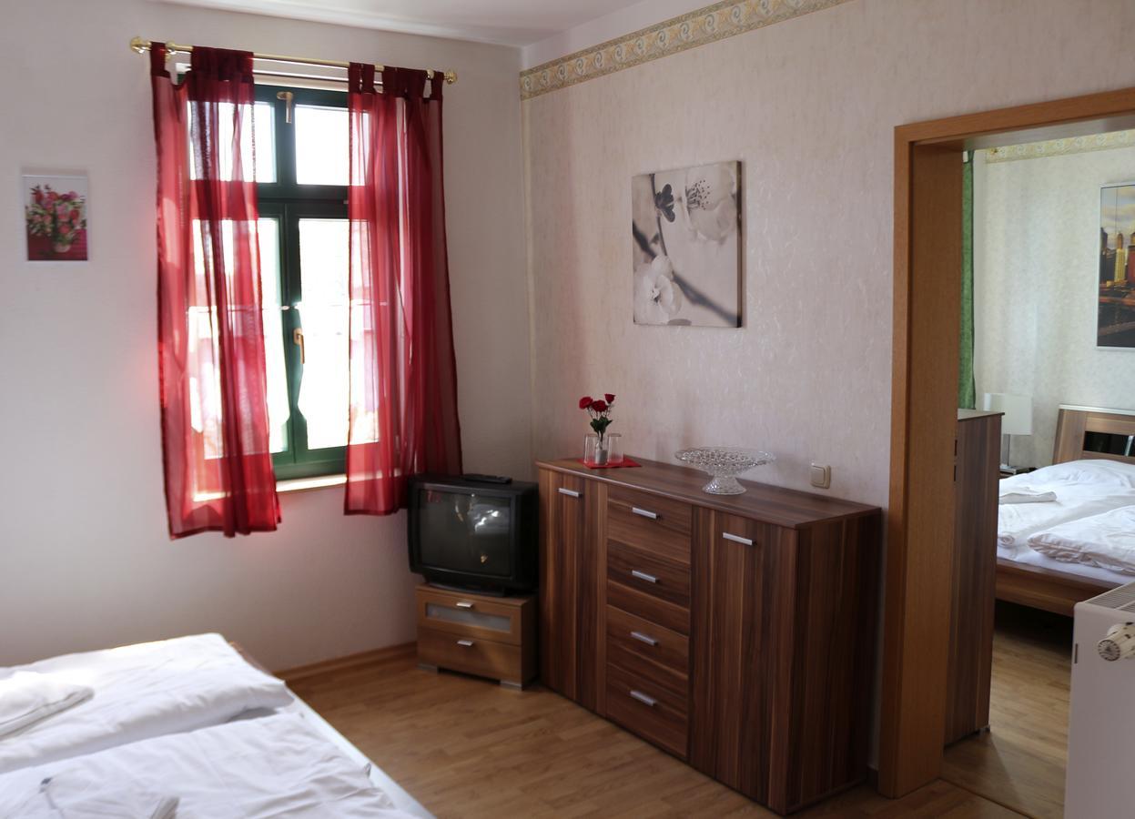 Gasthaus & Pension "Zur Rose" Weimar  Buitenkant foto