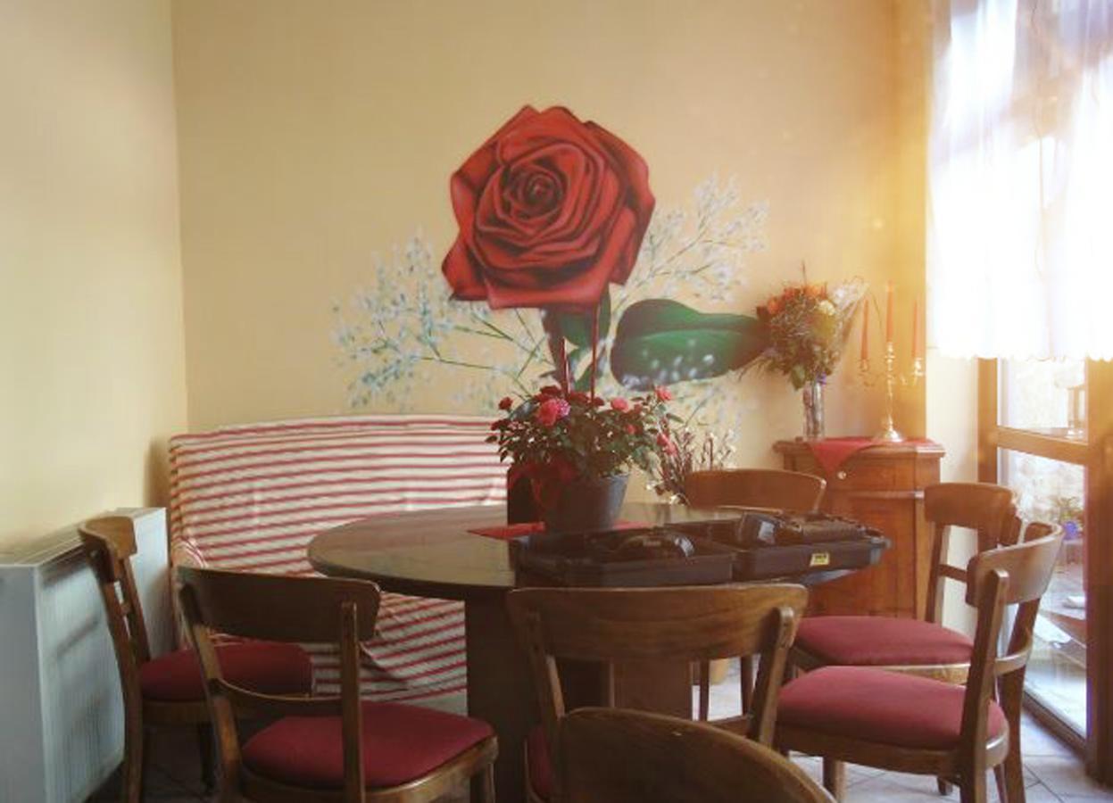Gasthaus & Pension "Zur Rose" Weimar  Buitenkant foto