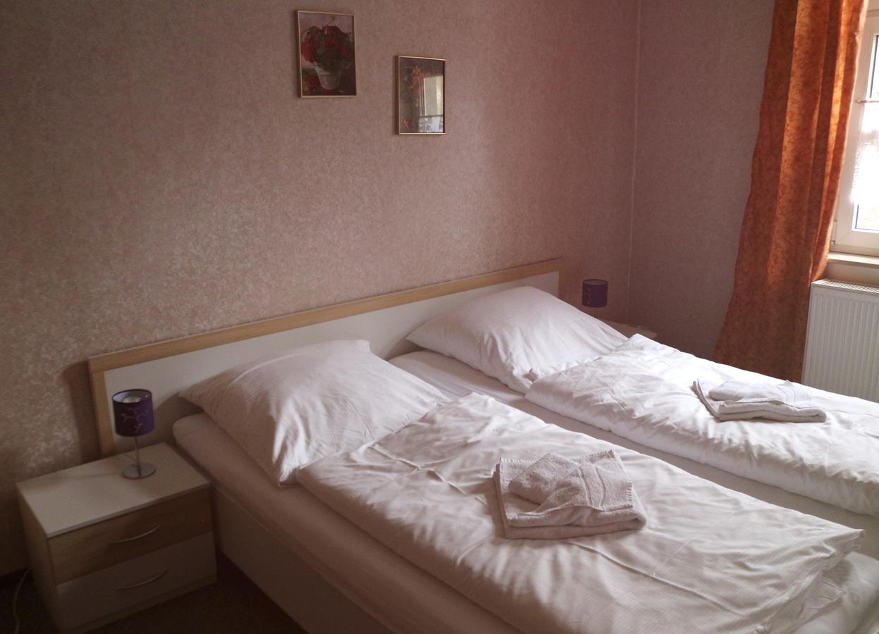 Gasthaus & Pension "Zur Rose" Weimar  Buitenkant foto